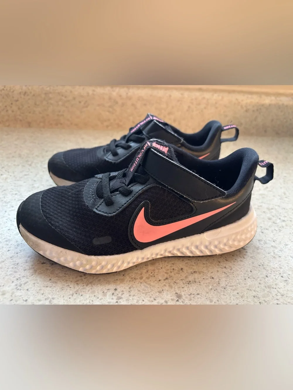 Nike - Kids' Pink Black & White Athletic Sneaker Slip-On Shoes Girls Size 12